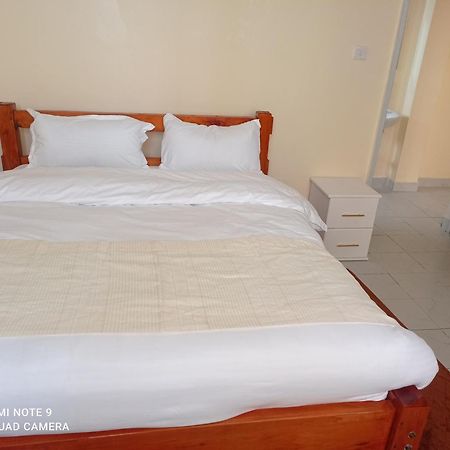 Atlantis Bnb Bed & Breakfast Nakuru Bagian luar foto