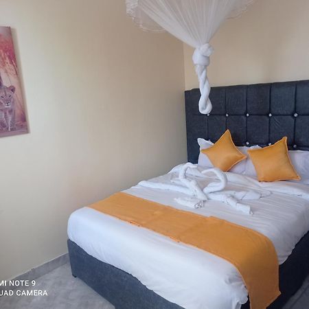 Atlantis Bnb Bed & Breakfast Nakuru Bagian luar foto