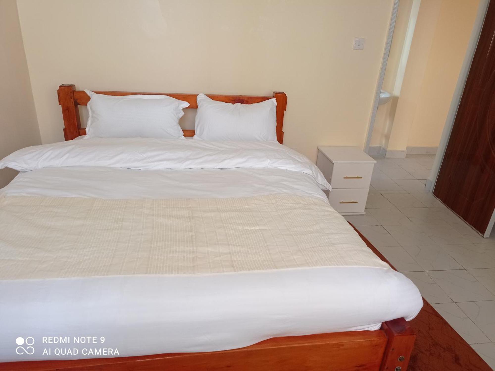 Atlantis Bnb Bed & Breakfast Nakuru Bagian luar foto